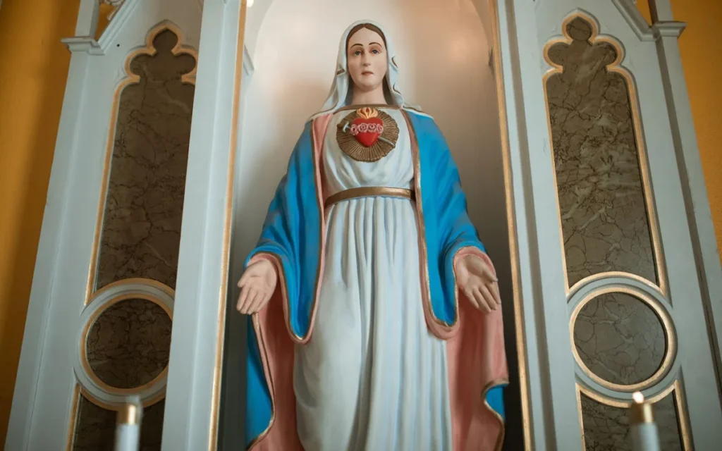 Niepokalane Serce Maryi a Niepokalane Poczęcie: czym się różnią?