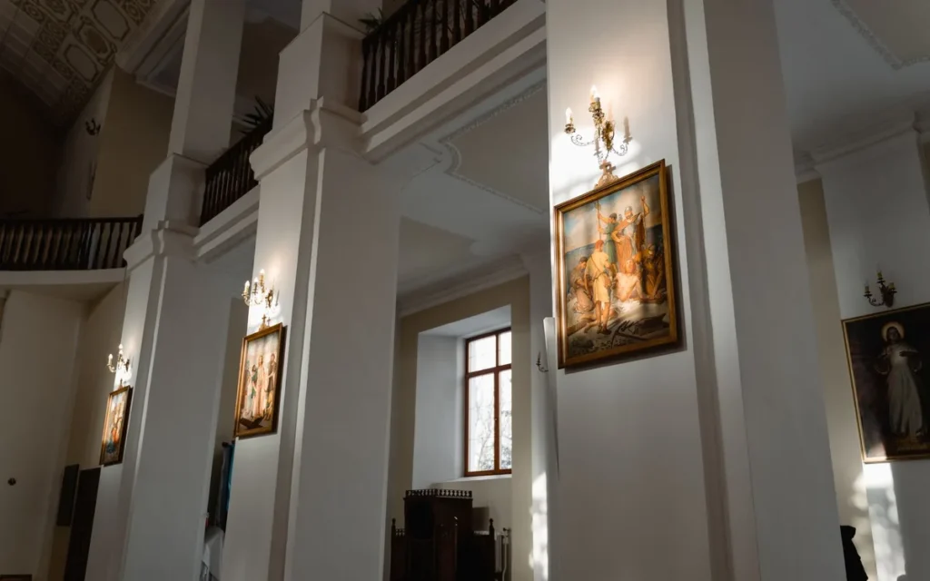 Architektura i wystrój sanktuarium - co pomaga w modlitwie?