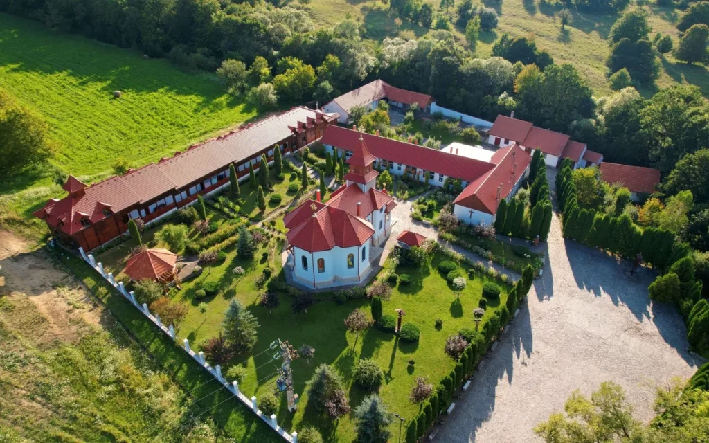 Sanktuarium w Licheniu - czym różni się historia kultu od objawienia?