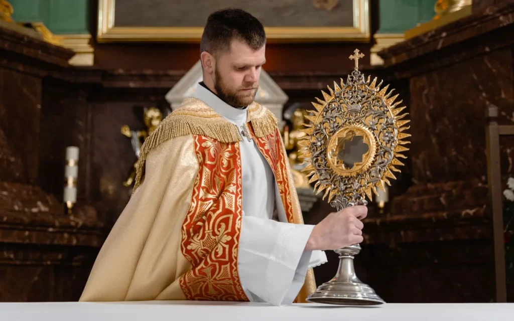 Kapłaństwo w parafii - co robi ksiądz na co dzień?