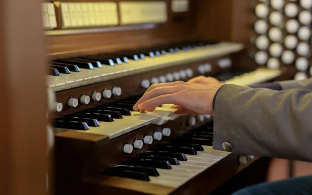 Gra liturgiczna na organach - od czego zacząć?